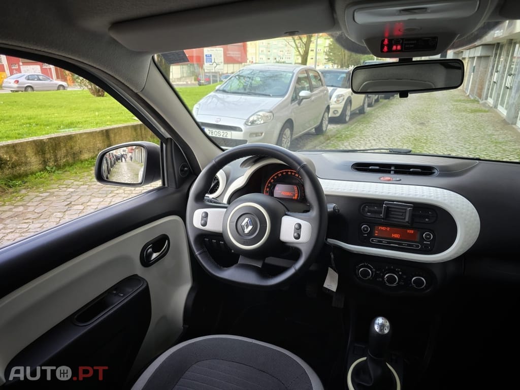 Renault Twingo SCe 70 S&S Cosmic