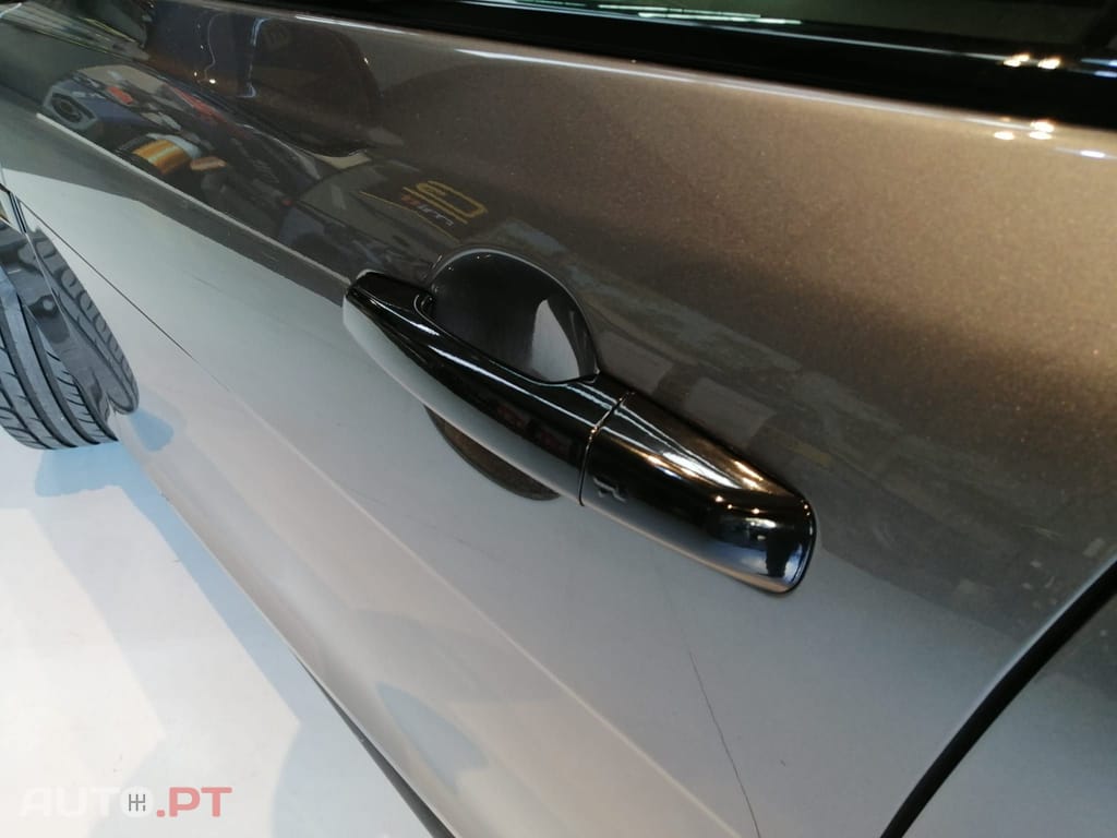 Jaguar XE 2.0D R-SPORT 180CV 