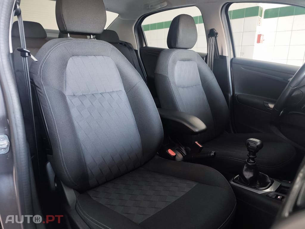 Citroen C-Elysée 1.5 BlueHDi Shine