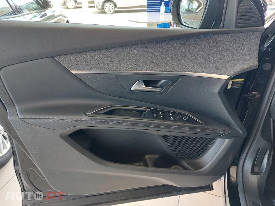 Peugeot 5008 1.5 BlueHDi Allure