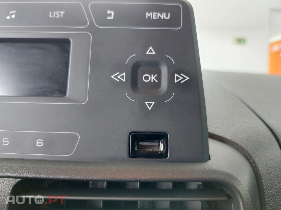 Peugeot Partner 1.5 BlueHDi L1 Pro - IVA Dedutível