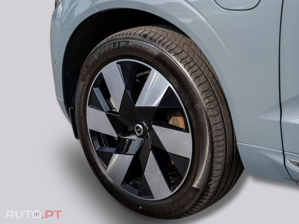Volvo XC60 T8 Plus AWD  I.V.A DEDUTIVEL