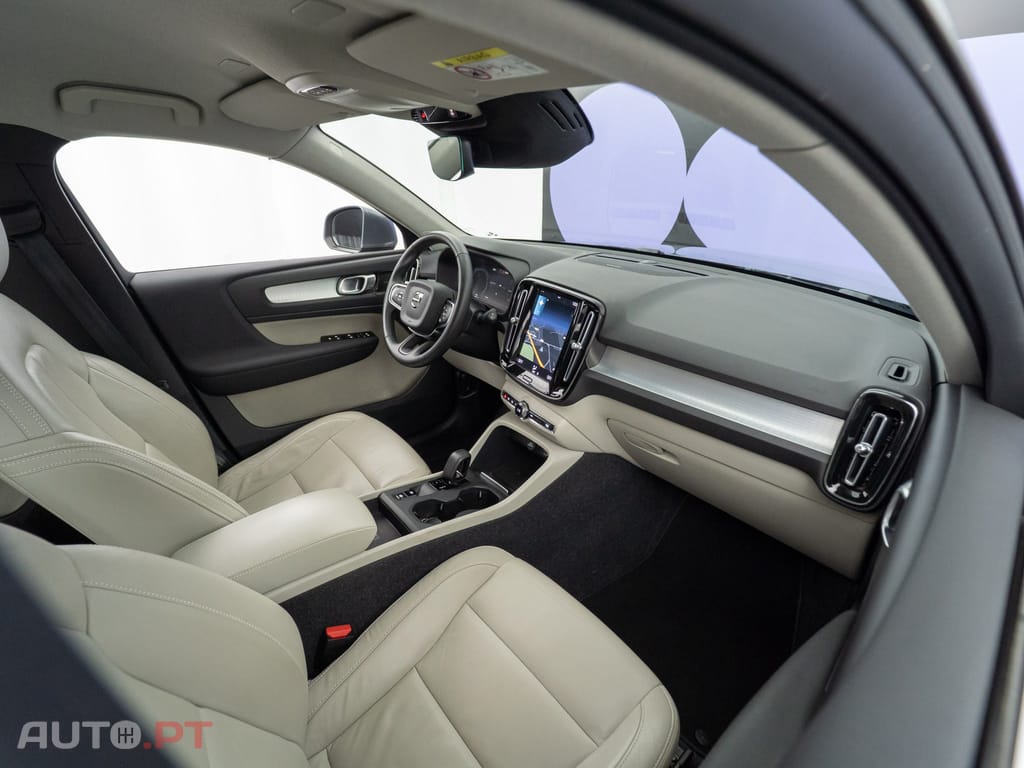 Volvo XC40 1.5 T5 PHEV Inscription Expression