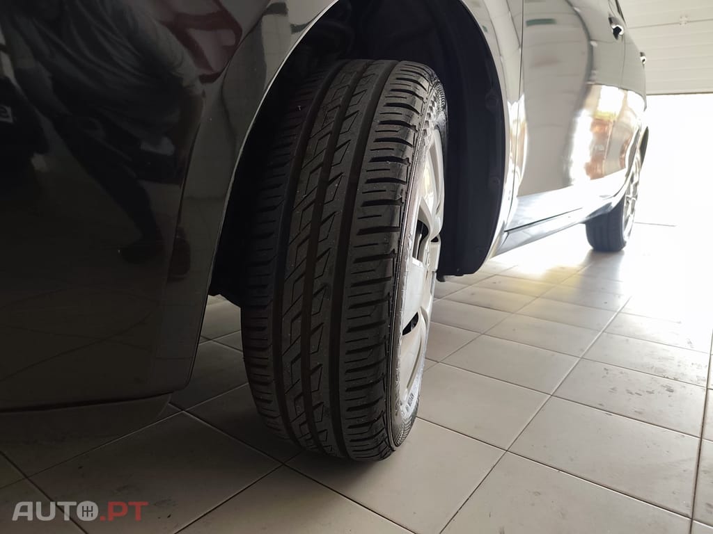 Toyota Yaris 1.0 VVT-i AC