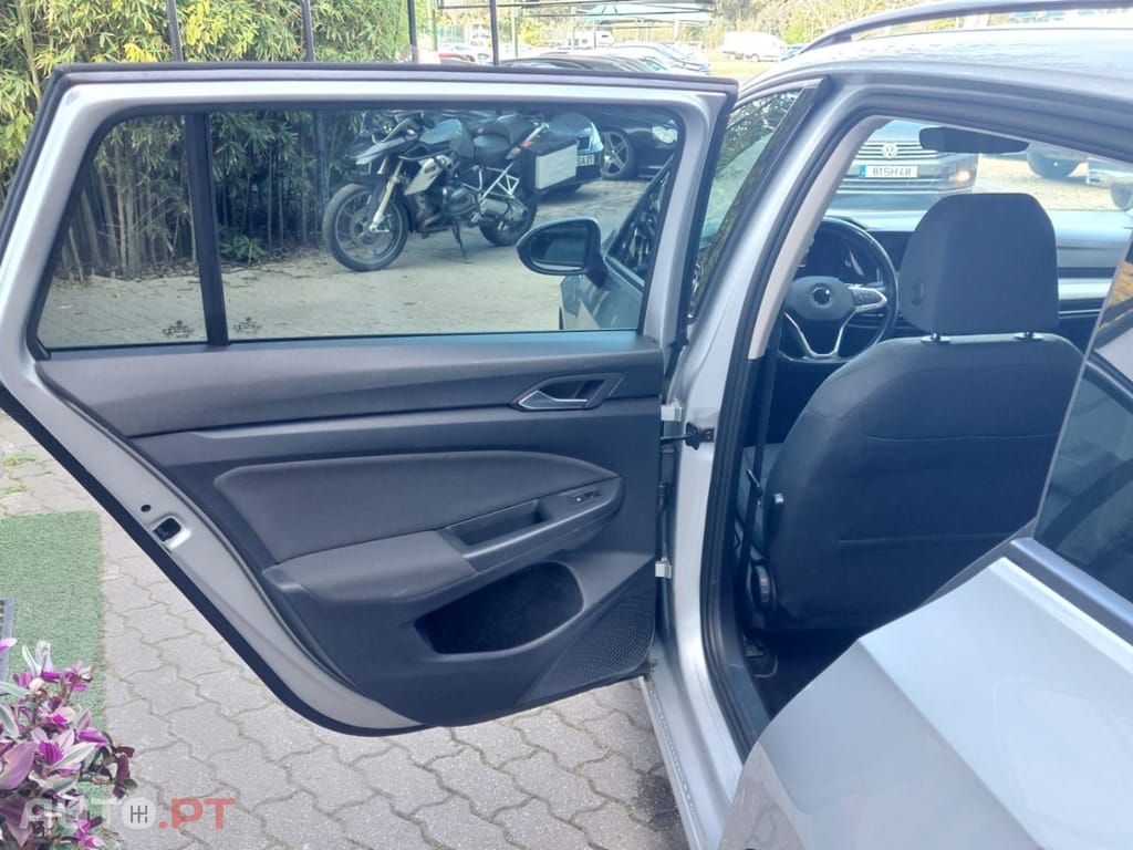 Volkswagen Golf Variant 2.0 TDi Executive DSG