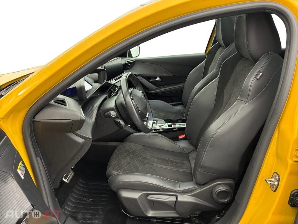 Peugeot E-208 50 kWh GT Pack