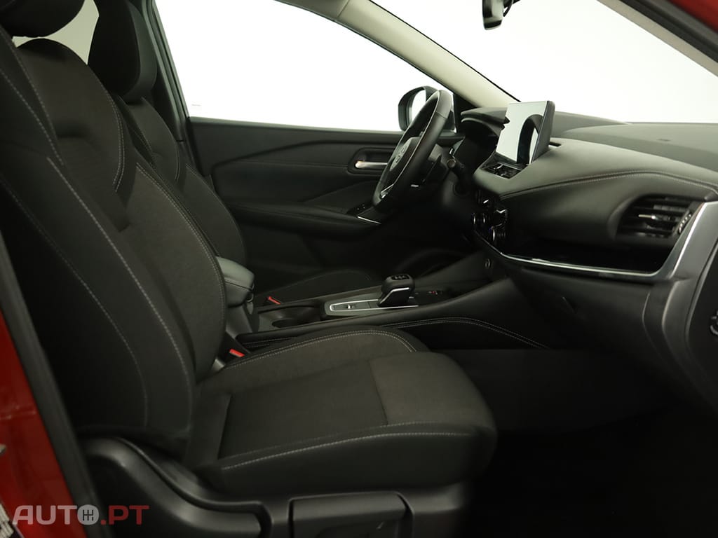 Nissan Qashqai Qashqai 1.3 DIG-T N-Connecta LED Xtronic