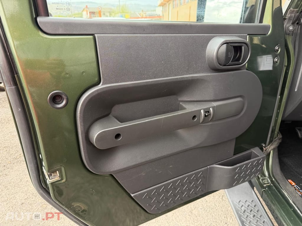 Jeep Wrangler 2.8 CRD ATX Sahara Limited