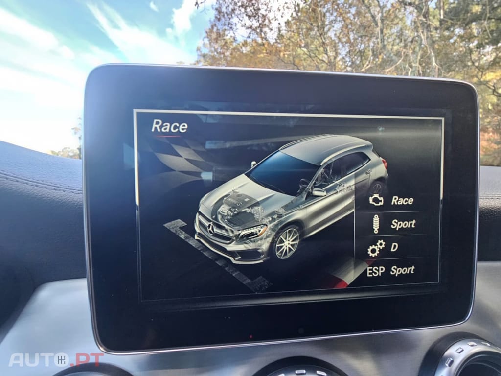 Mercedes-Benz GLA 45 AMG 4-Matic