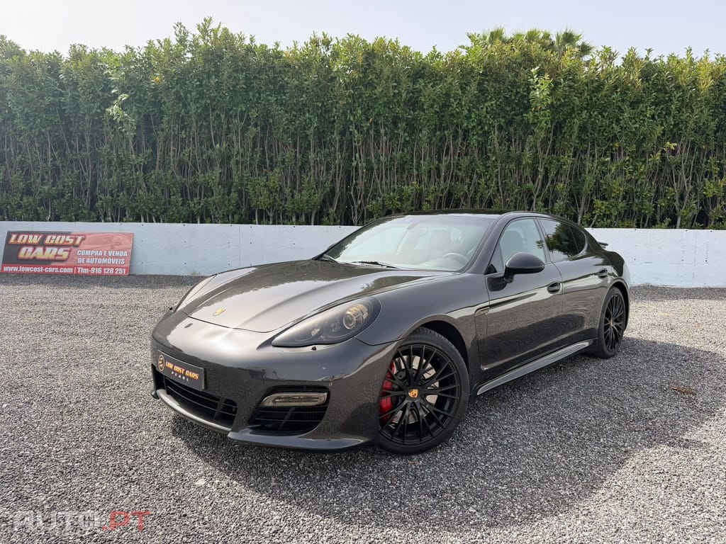 Porsche Panamera Turbo PDK