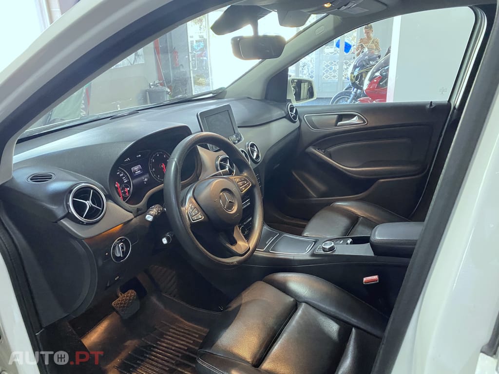 Mercedes-Benz B 180 DCI 7G-DCT Peak Edition