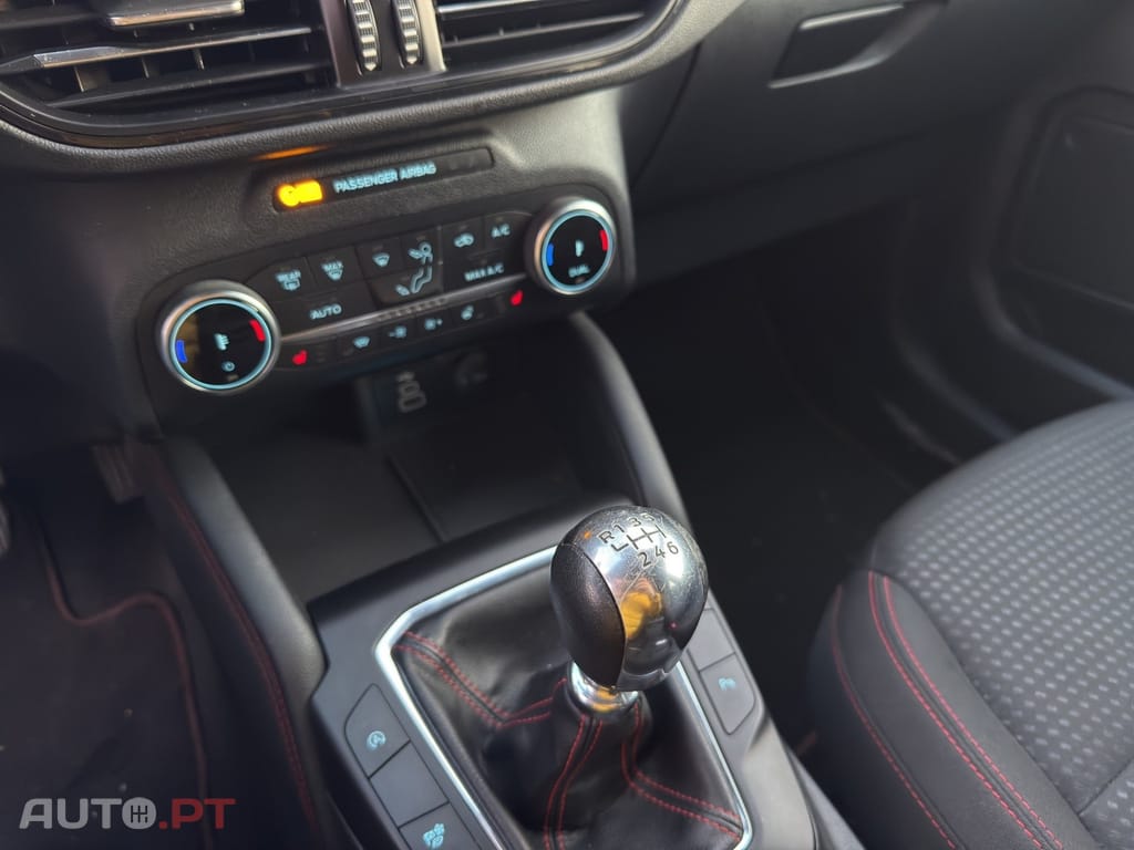 Ford Kuga 1.5 EcoBoost ST-Line