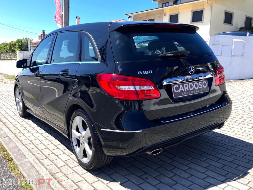 Mercedes-Benz B 180 7G-DCT Edition