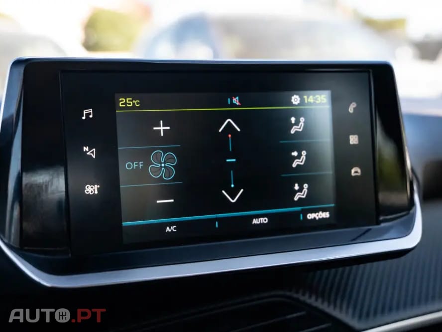 Peugeot E-208 50 kWh Active