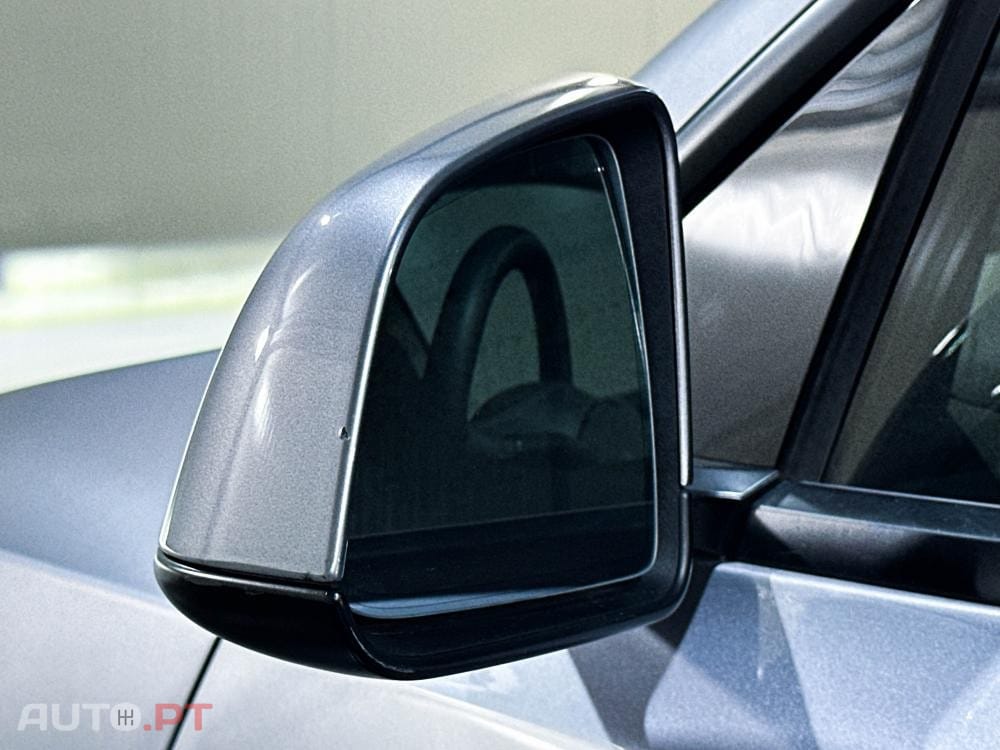 Tesla Model Y Long Range Dual Motor AWD