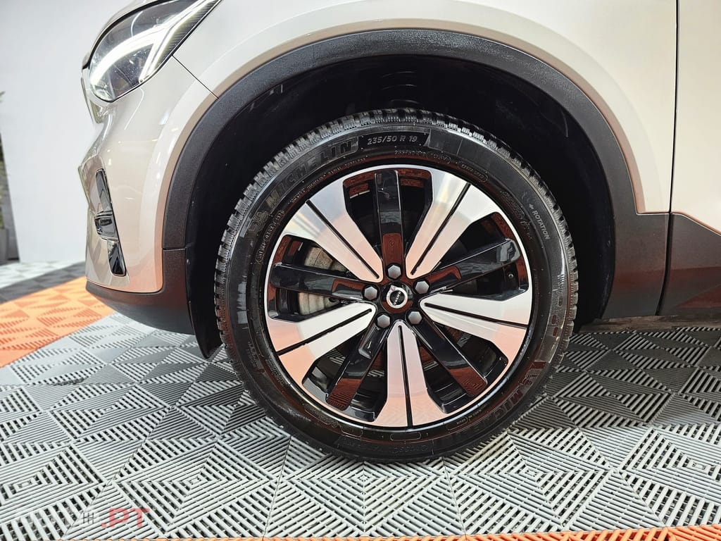 Volvo XC40 Recharge 69 kWh Single Motor Plus