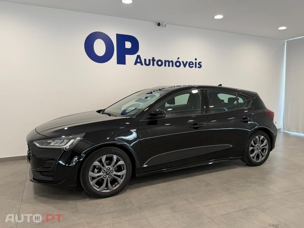 Ford Focus 1.0 EcoBoost MHEV ST-Line
