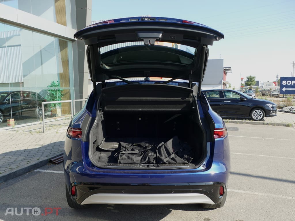Jaguar F-Pace 2.0 P400e AWD