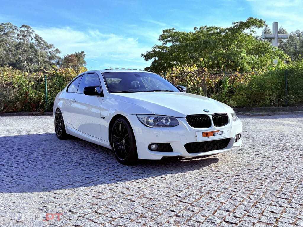 BMW 320 d Edição M Auto