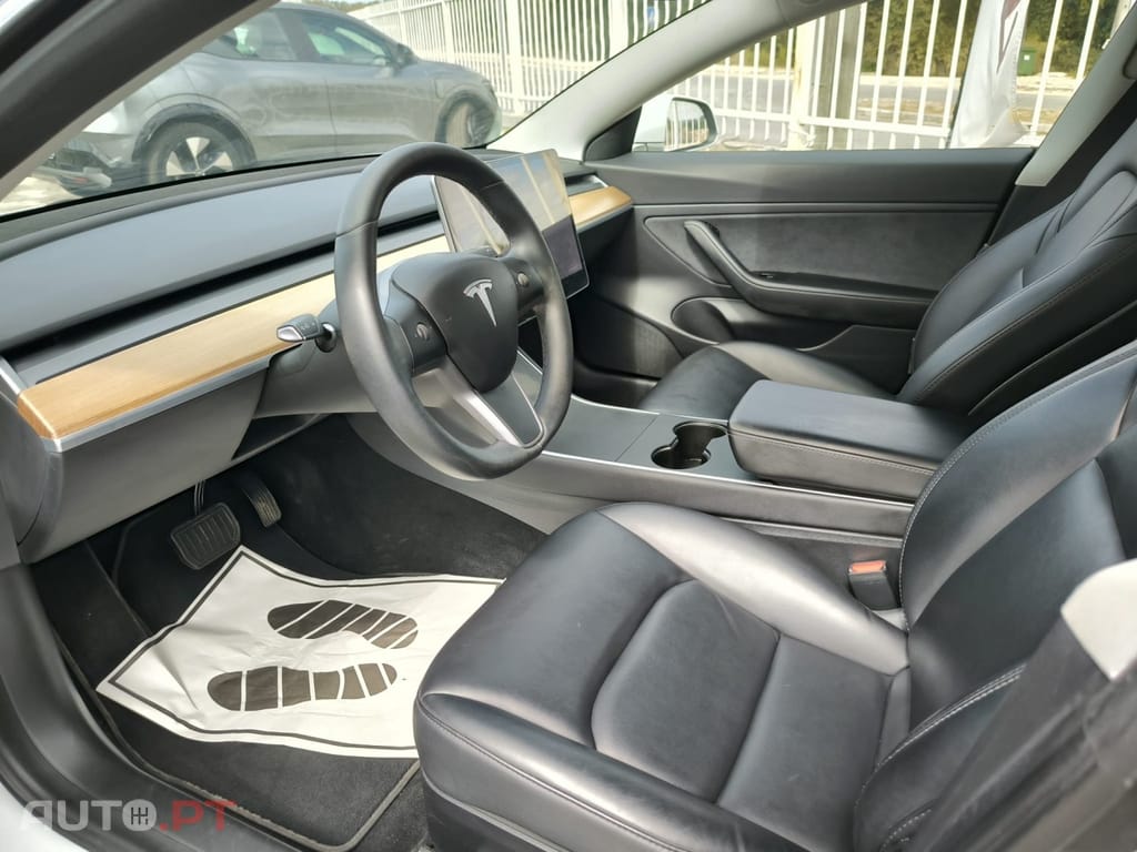 Tesla Model 3 Long Range AWD Dual Motor Performance
