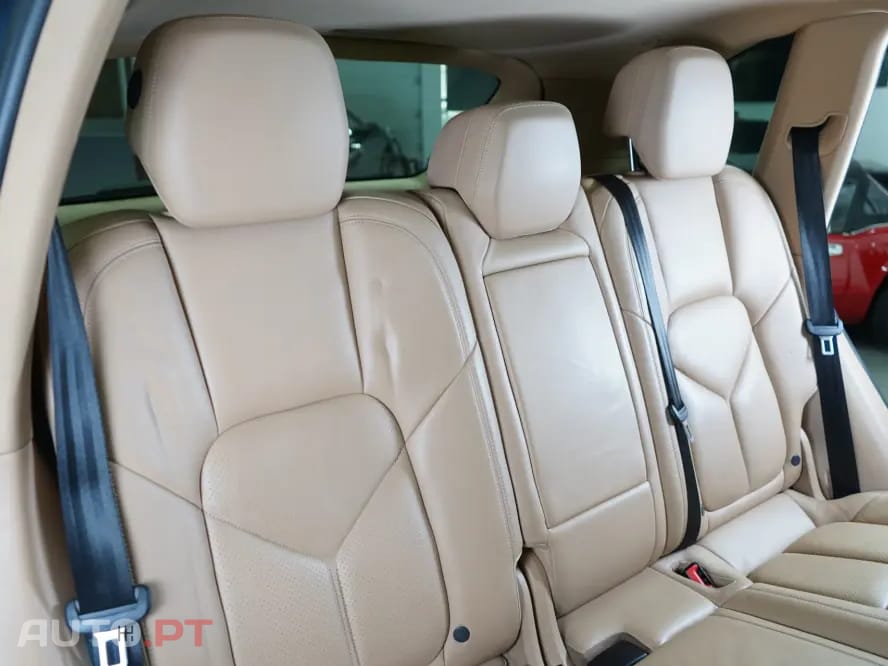 Porsche Cayenne 3.0 V6