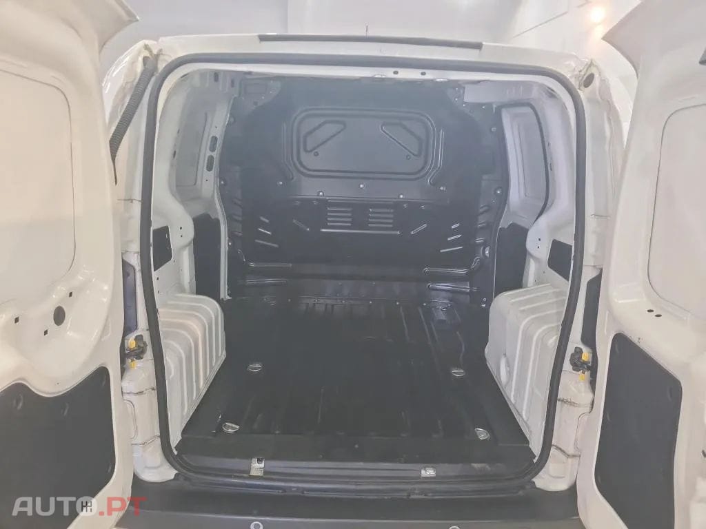 Fiat Fiorino 1.3 M-jet Adventure