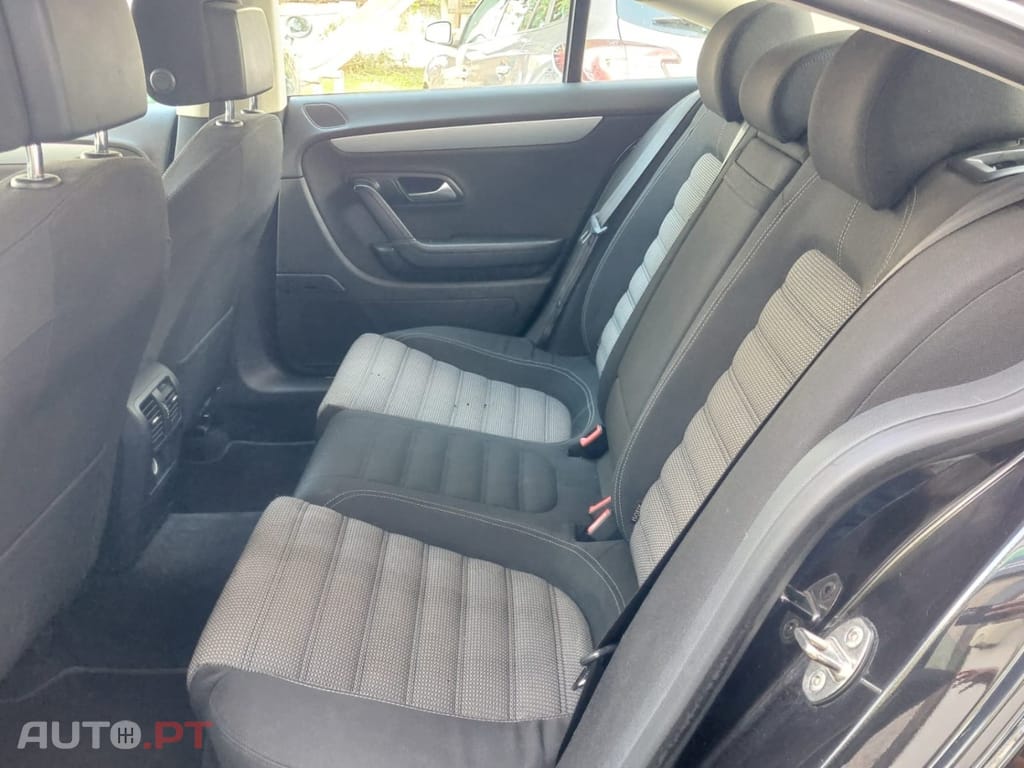 Volkswagen Passat CC 2.0 TDi