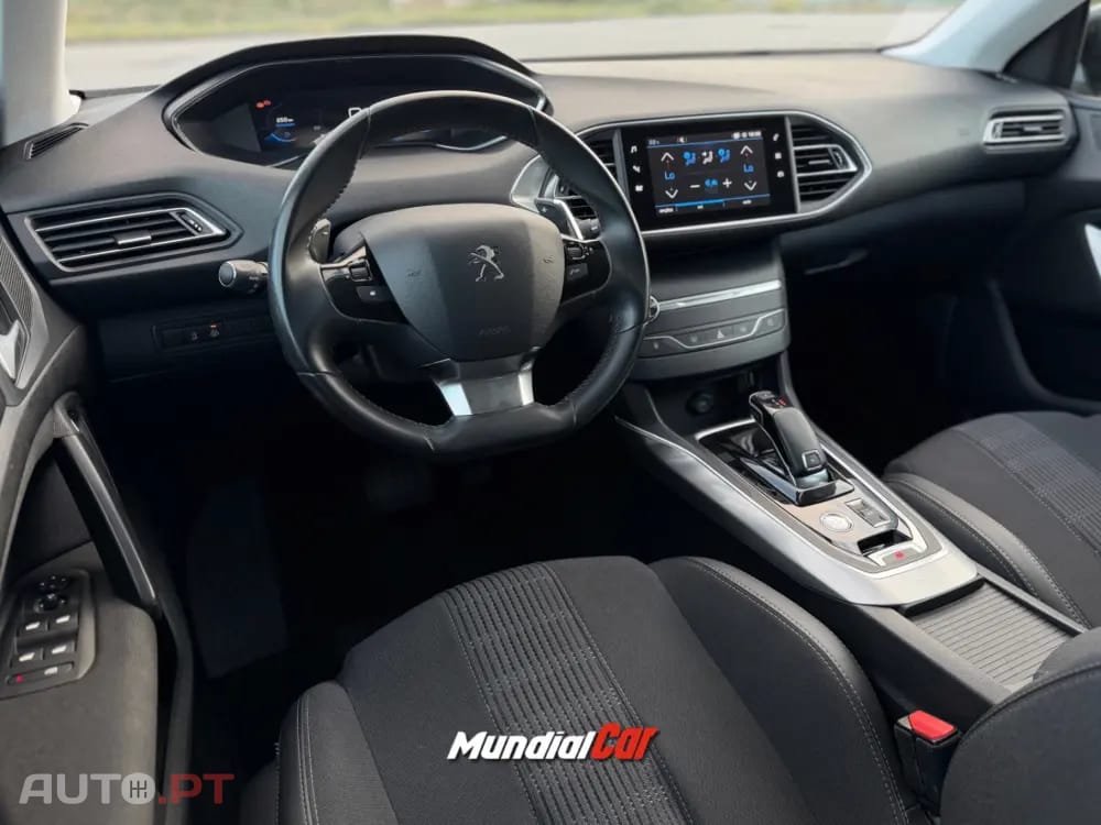 Peugeot 308 1.2 PureTech Allure EAT8