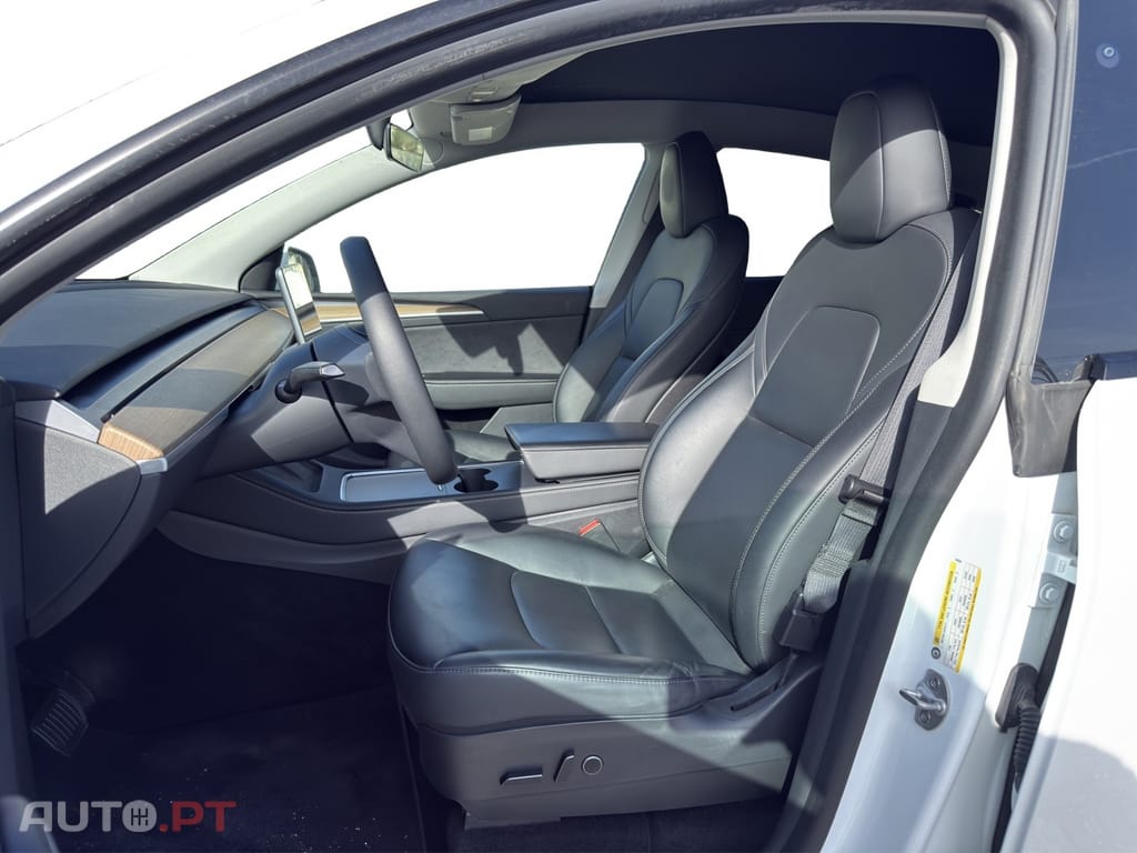 Tesla Model Y Long Range Dual Motor AWD