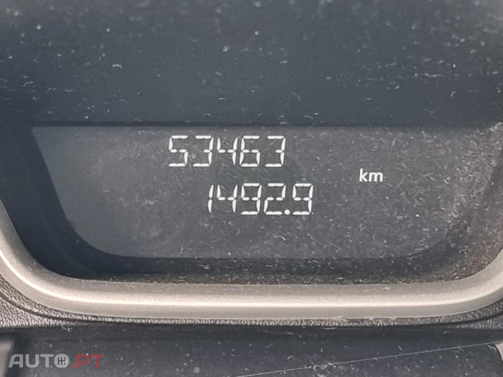 Renault Trafic 2.0 dCi L1H1 - IVA Dedutível