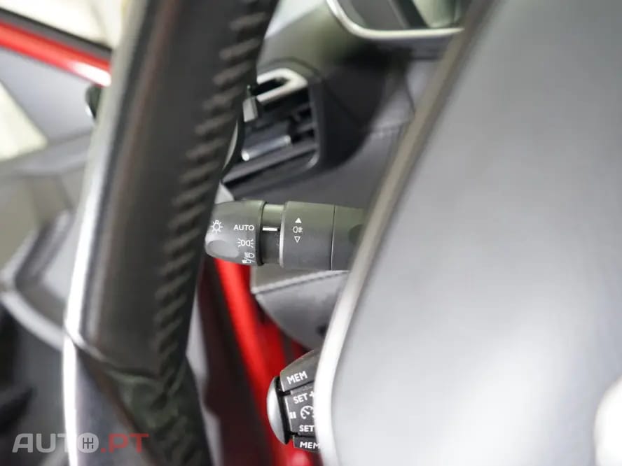 Peugeot 2008 1.2 PureTech Allure Pack
