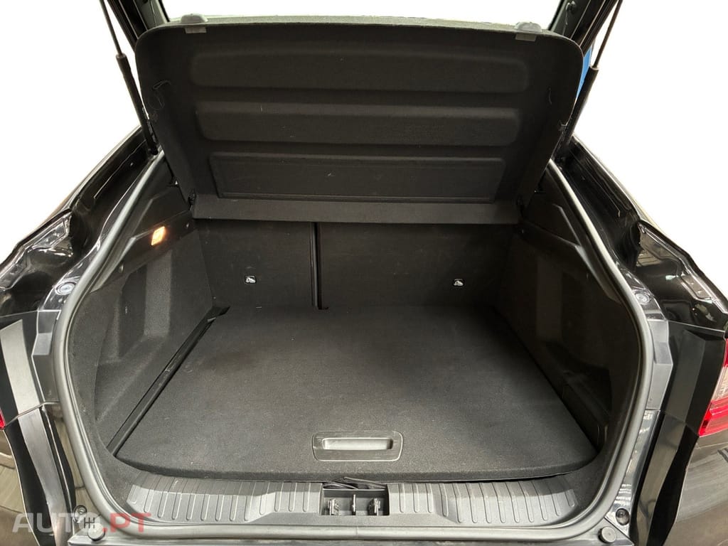 Renault Arkana E-Tech Engineered