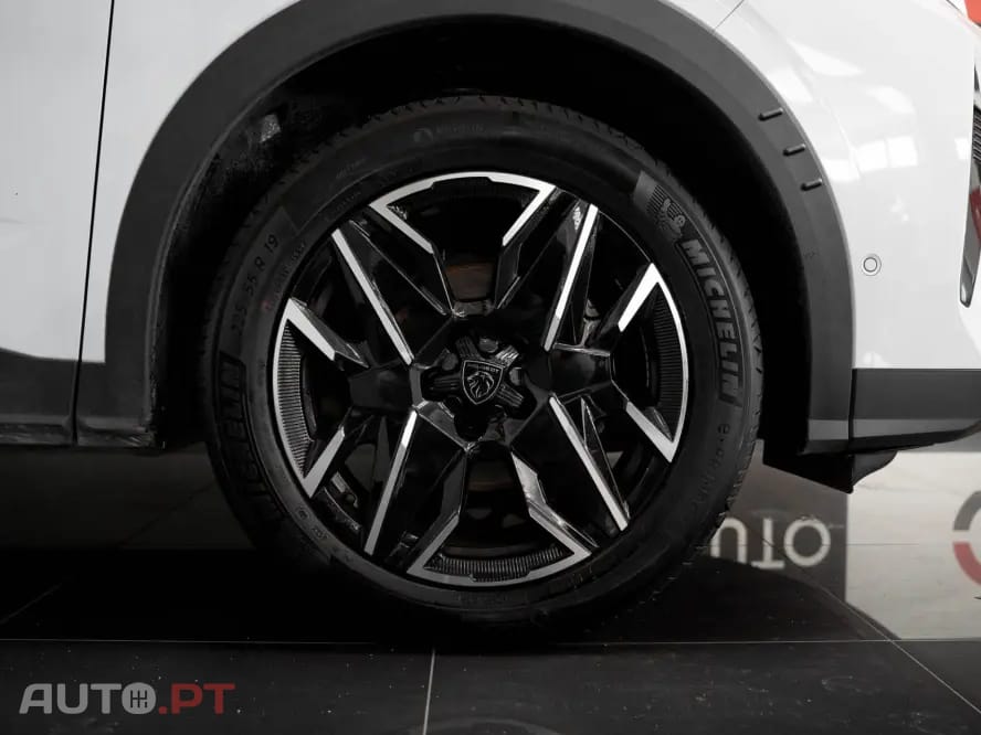 Peugeot 3008 1.2 Hybrid GT e-DCS6