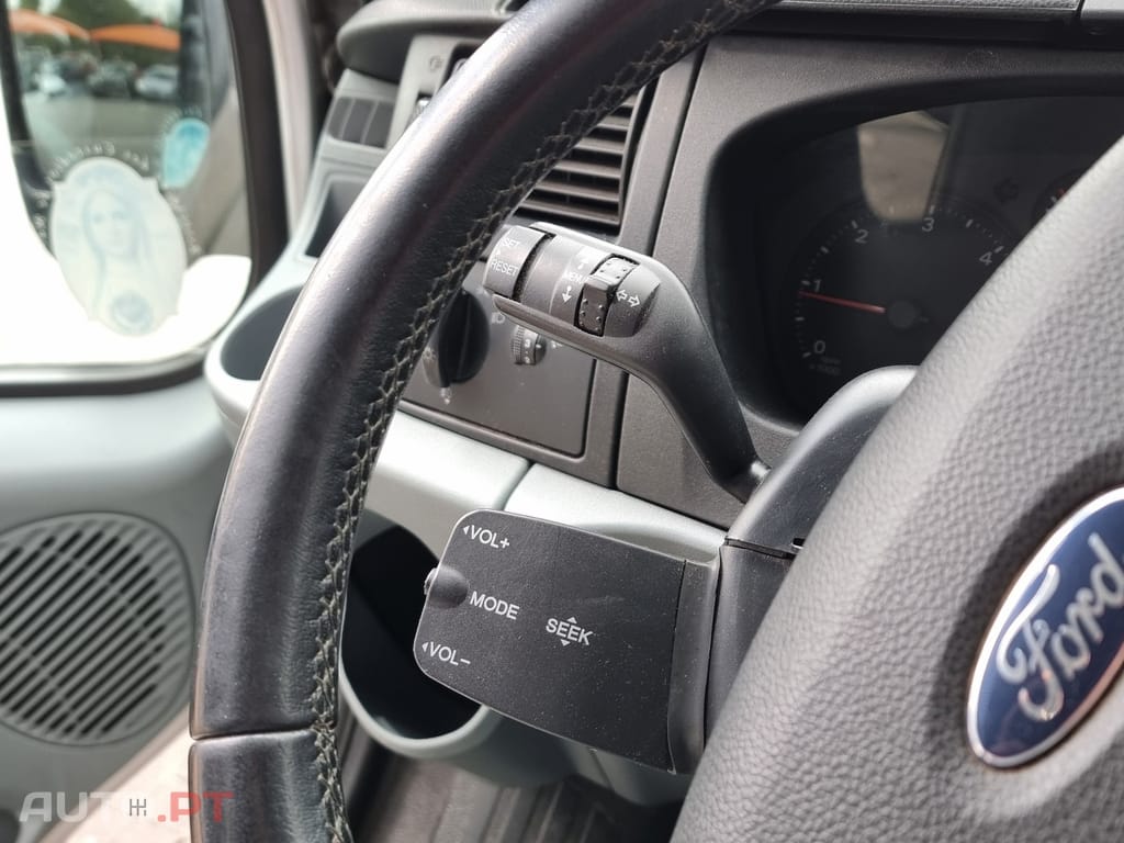 Ford Transit 350L 2.2 TDCi Longa-T.Médio