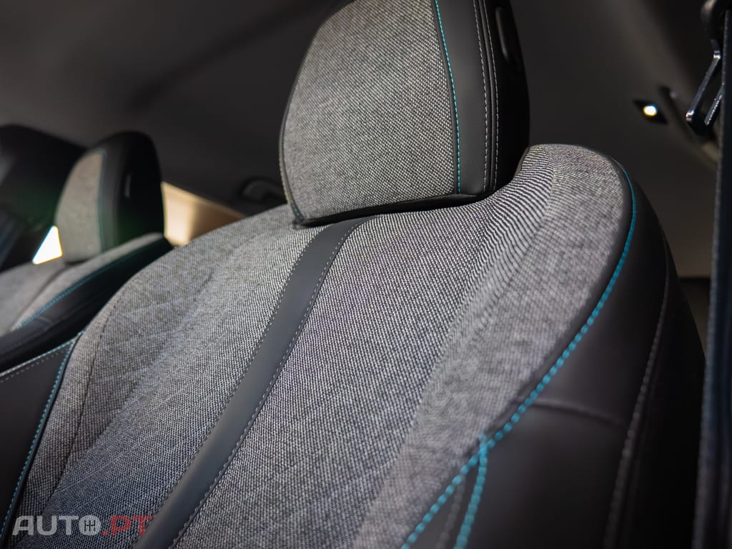 Peugeot 408 1.2 PureTech Allure EAT8