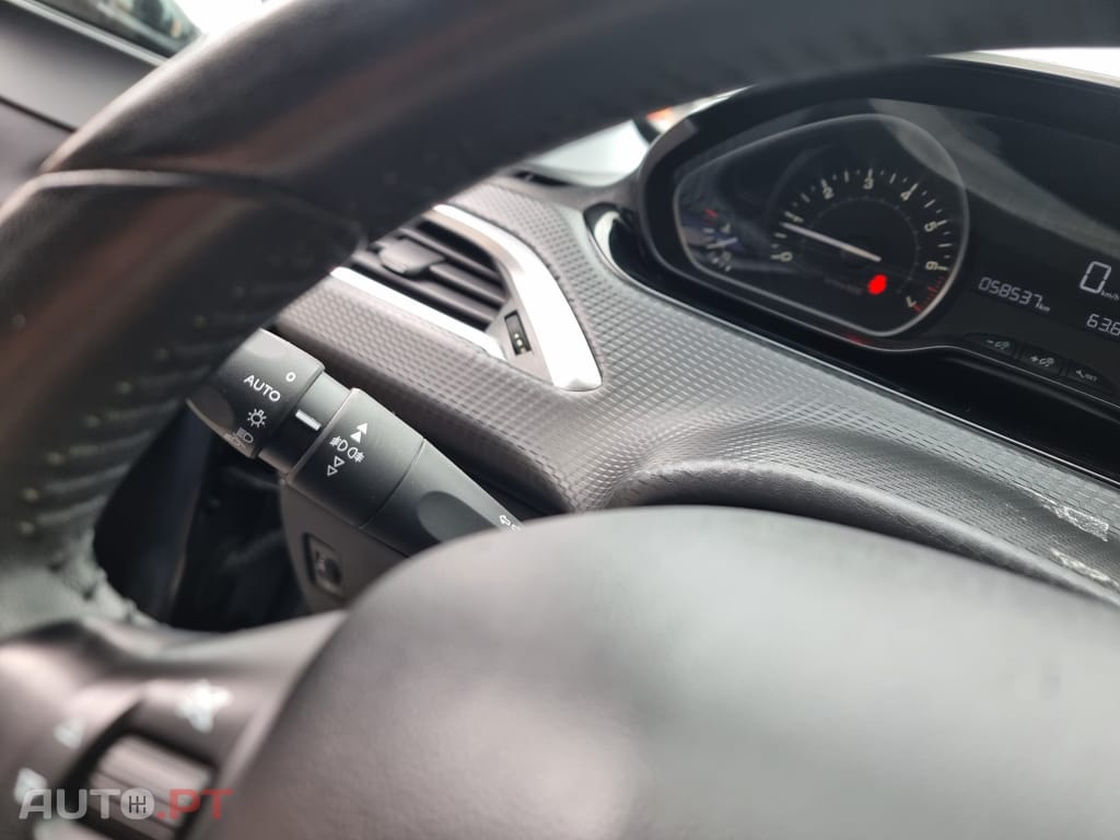 Peugeot 208 1.2 PureTech Style
