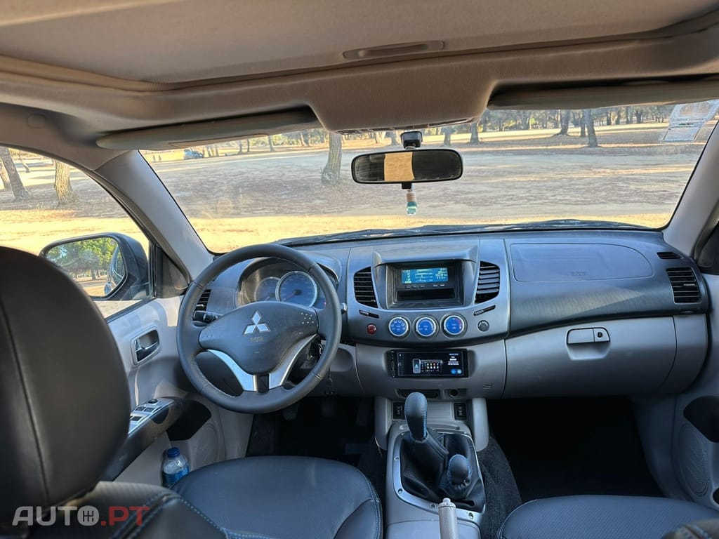 Mitsubishi L200 2.5 TD St. Sport HT ABS