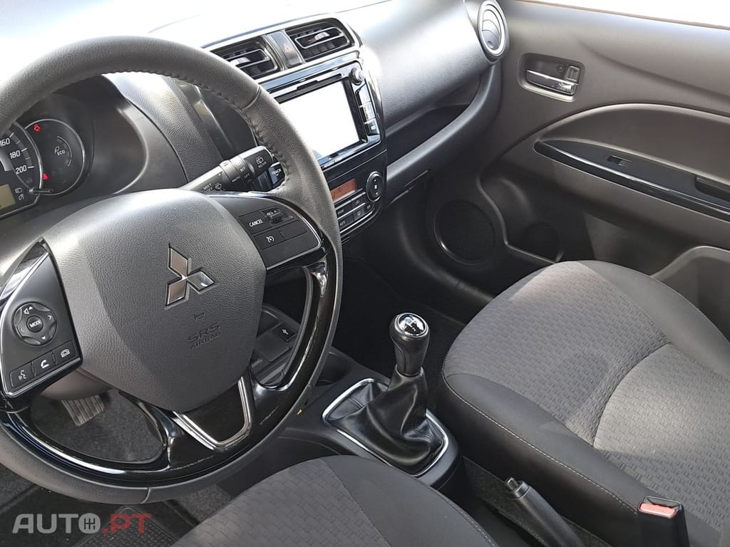 Mitsubishi Space Star 1.2 Intense Connect Edition