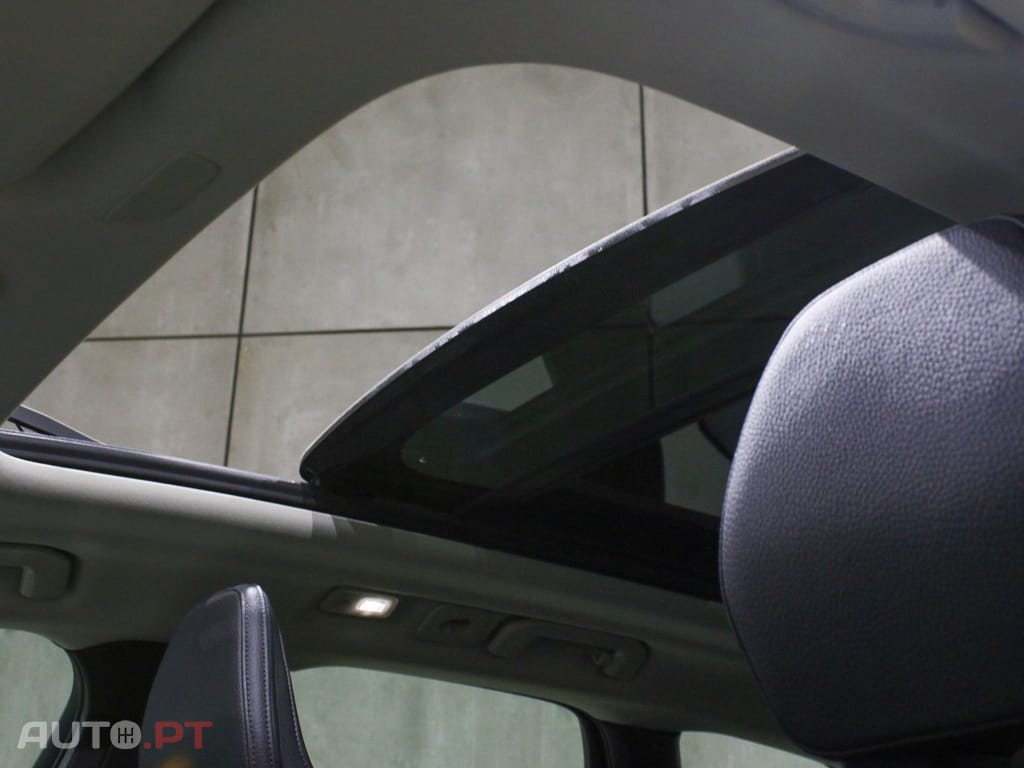 Volvo XC60 2.0 T6 PHEV Black Edition AWD
