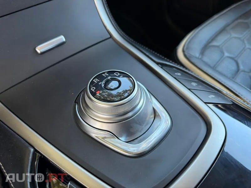 Ford S-Max 2.0 TDCi Vignale Powershift