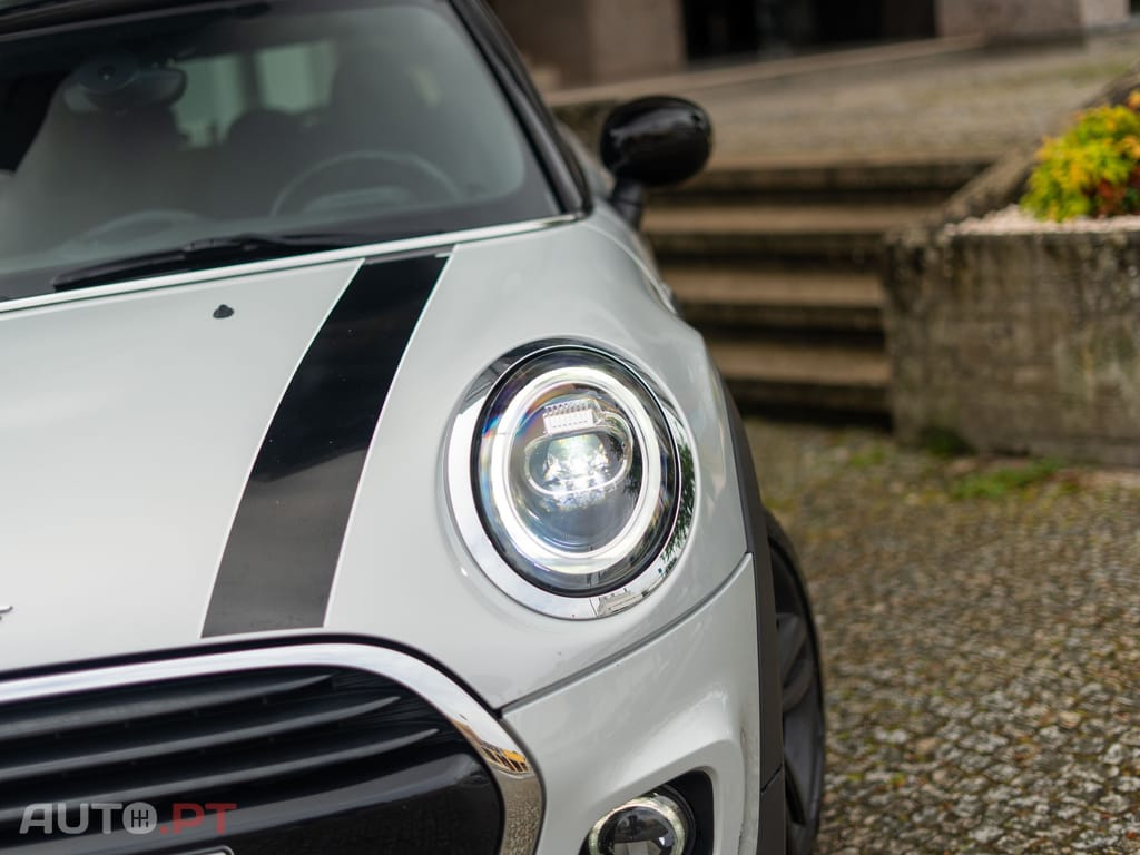 MINI Cooper Cooper Premium JCW Auto