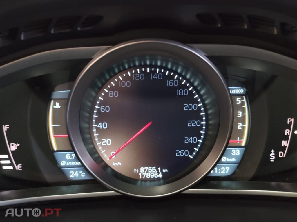 Volvo V40 Cross Country 1.6 D2 Momentum Powershift