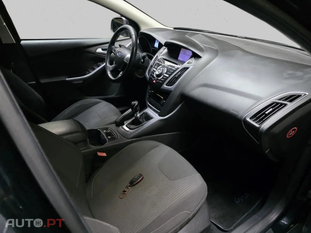 Ford Focus SW 1.6 TDCi DPF Titanium