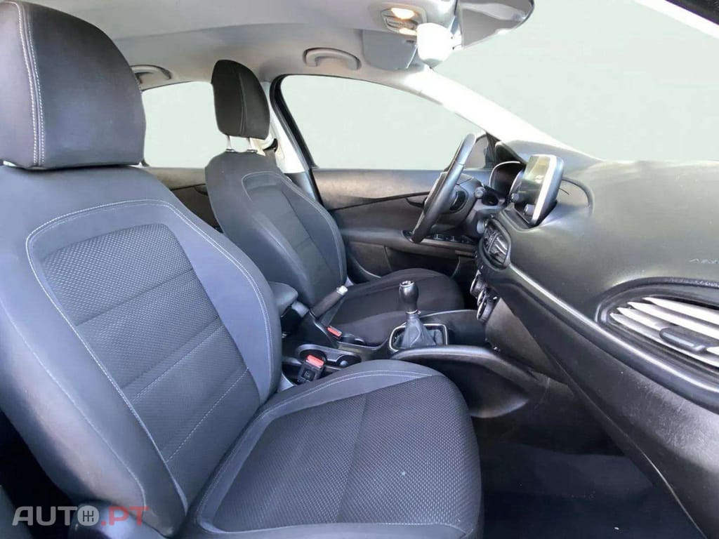 Fiat Tipo 1.3 M-Jet Lounge