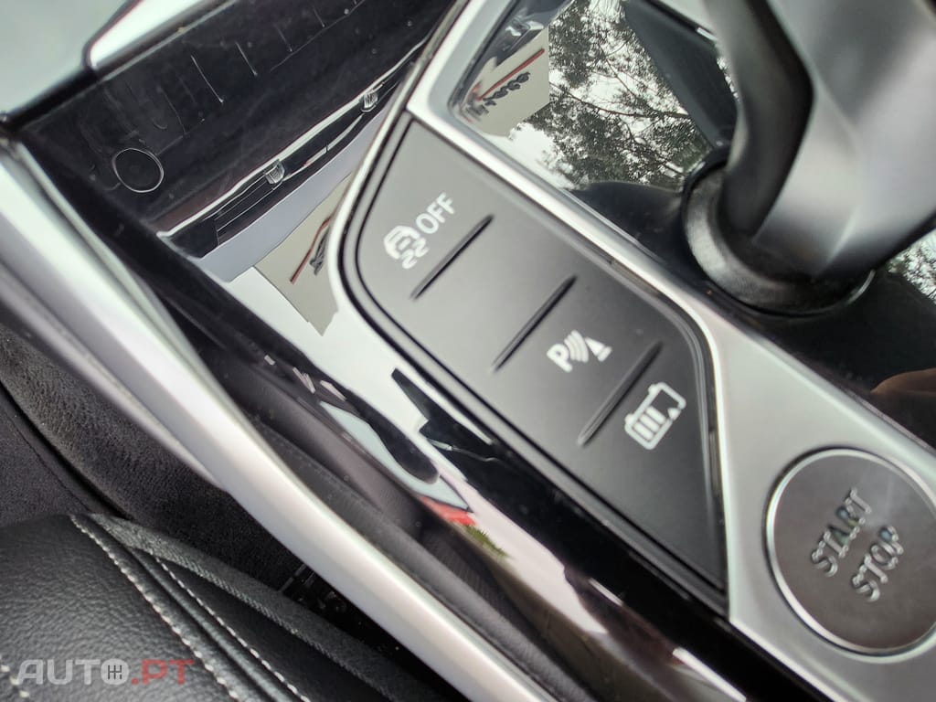 BMW 320 e Line Sport Auto