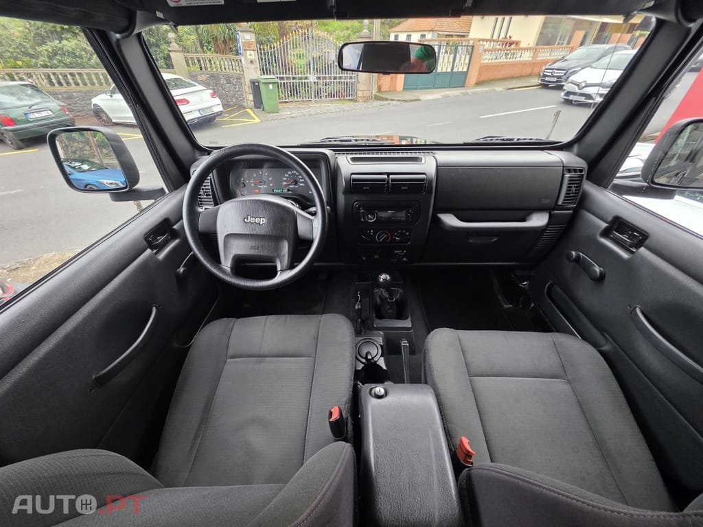 Jeep Wrangler 2.4