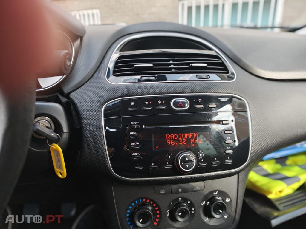 Fiat Punto 1.3Mjet diesel 85cv AC Nacional