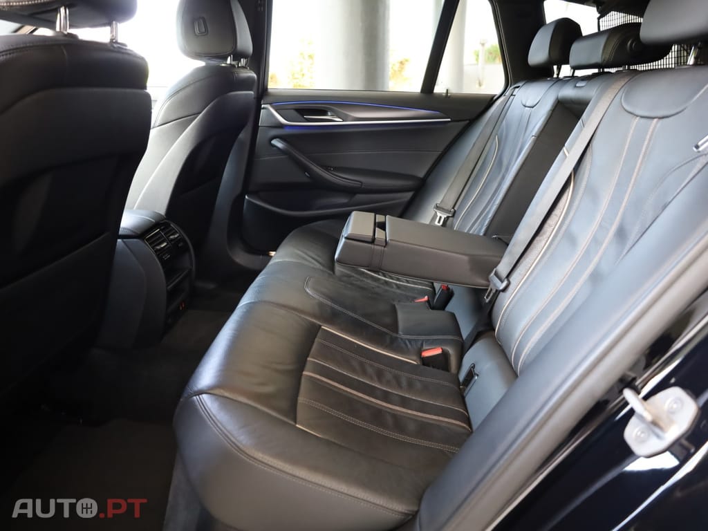 BMW 520 d Pack Desportivo M Auto