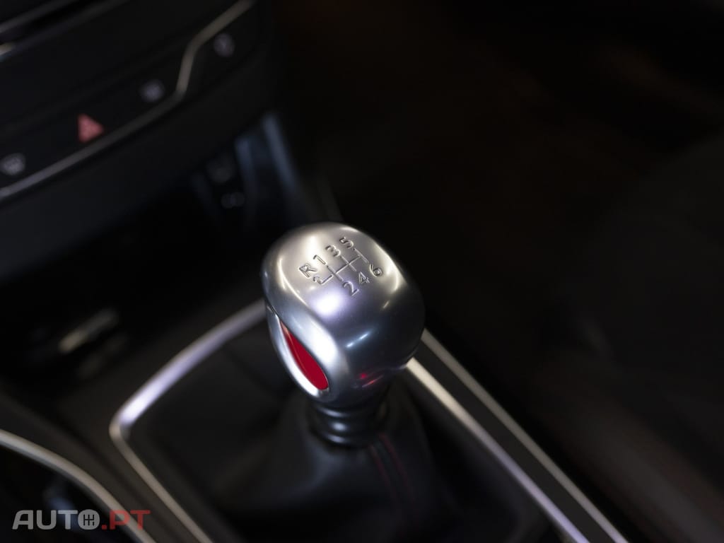 Peugeot 308 1.6 e-THP GTi
