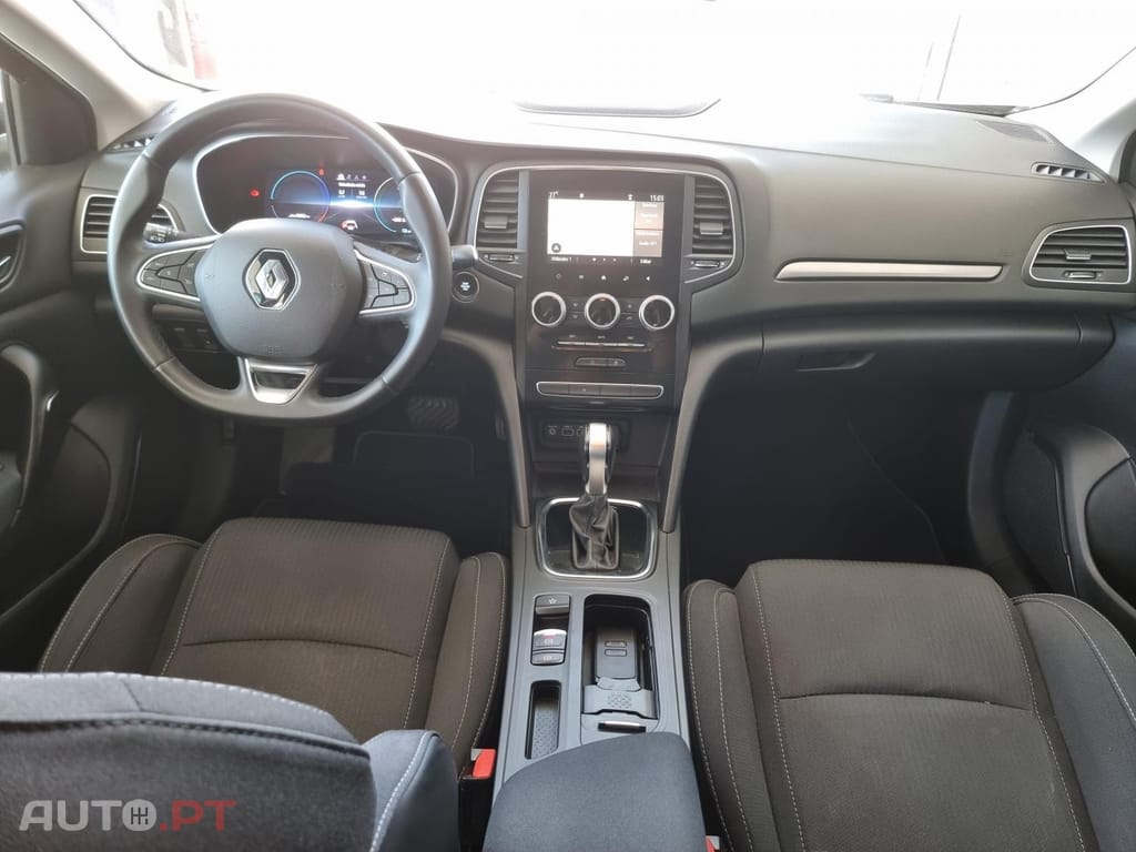 Renault Mégane Sport Tourer  1.6 E-Tech Plug-In Intens